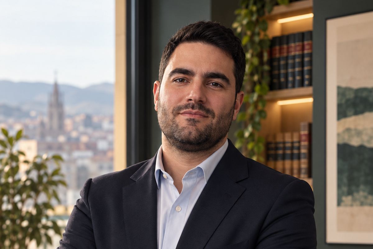 David Noriega Alba en su despacho